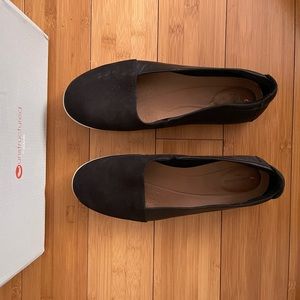 Clarks - UN Coral Step - flats